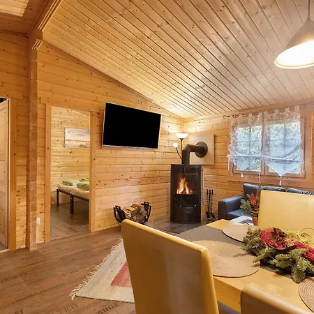 Waldblick Apartman *